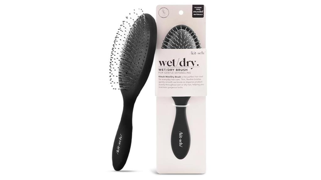 detangles wet and dry hair