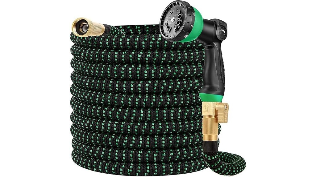 expandable hose with versatile spray nozzle