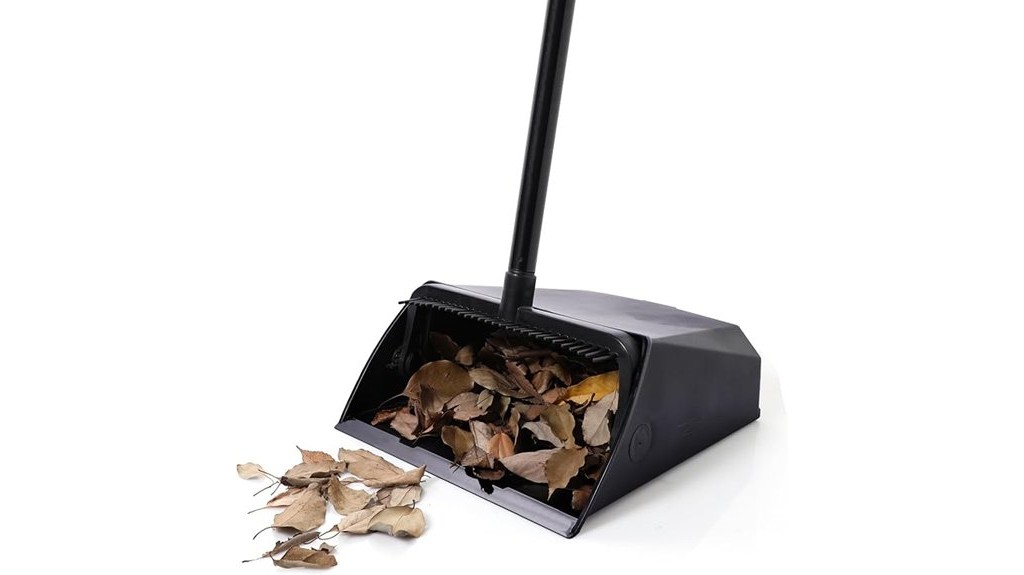 large dustpan with comb