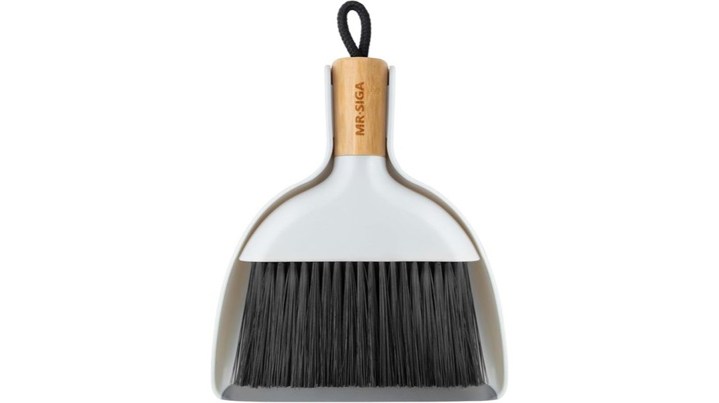 mini dustpan bamboo handle