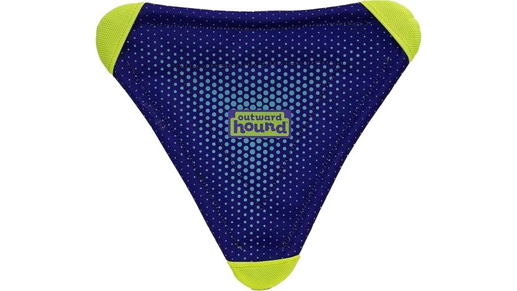 outward hound lightweight water flyer