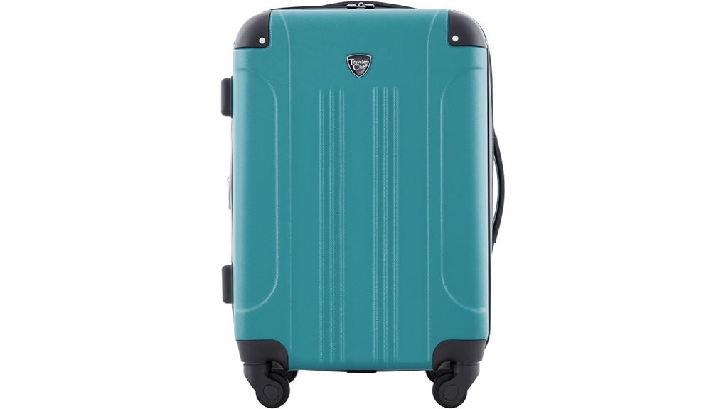 travelers club 22 inch spinner