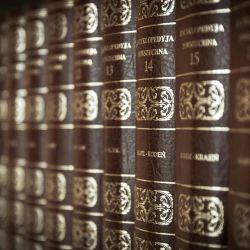 best 2025 knowledge encyclopedias