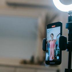 selfie enhancing lighting for professional visuals